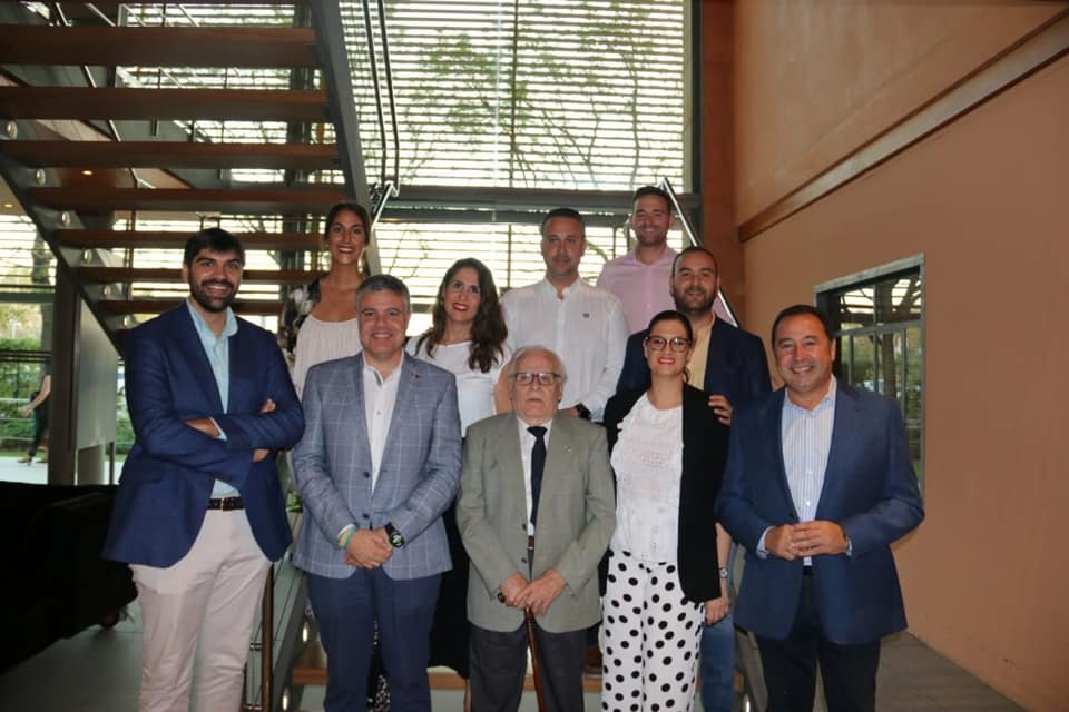 72739332_10156599455967844_8488588954545684480_n