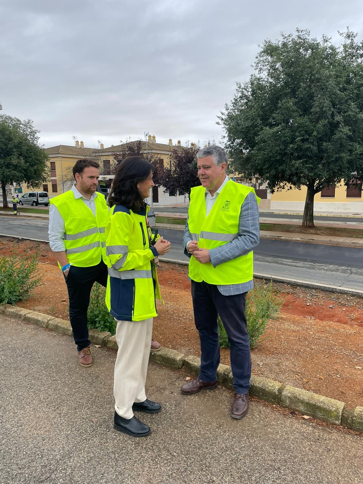 ef9079fd-366d-4ff3-81fd-19fc3788ea64