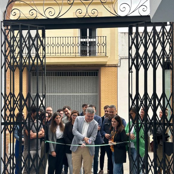 intbafaa6c2-8695-4e24-bb32-437f8963c151