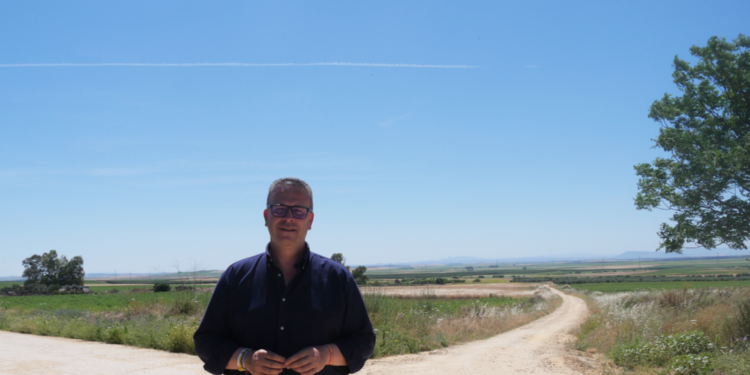Trabajos de reparación en caminos rurales